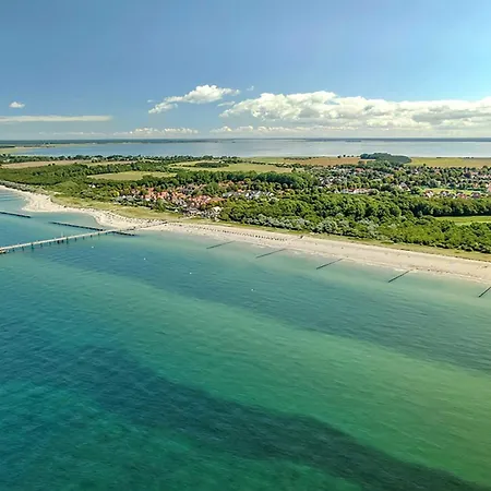 Apartment Boddentraum - 5 Sterne Mit Blick Auf Malerische Ostseebad Wustrow (Fischland)